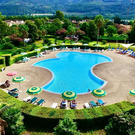 Club Two Bed 8g Ferienhaus Pizzo (Calabria)